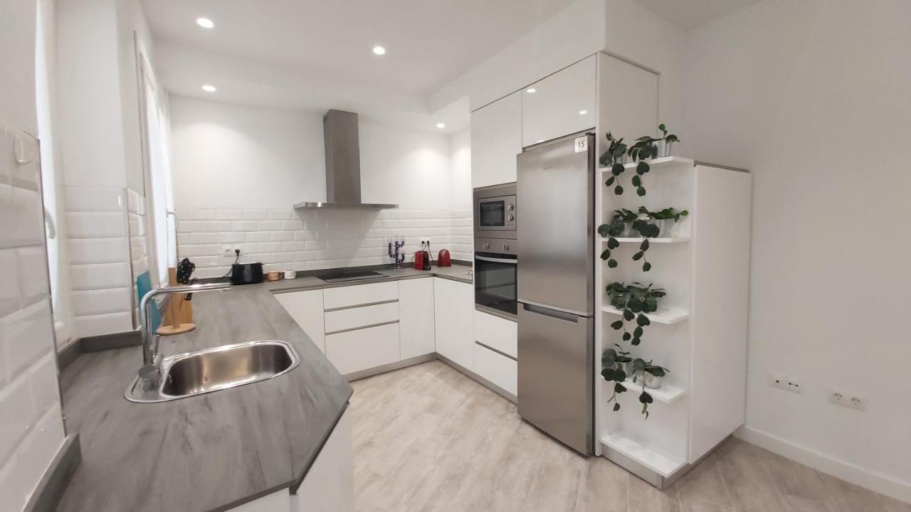 Del Parque Flats Puerto Apartment Малага Екстериор снимка